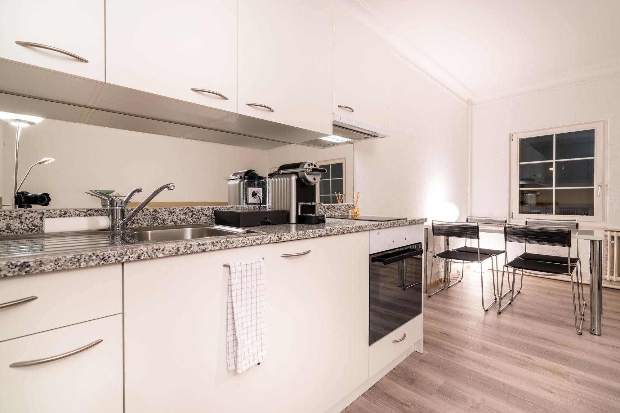 זוג Top City Center Location By Airhome מראה חיצוני תמונה